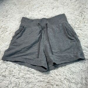 Lululemon Every Moment Short *3.5" Heathered Mod Medium Grey / Slate
